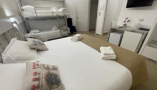 Luxury Quadruple Room
