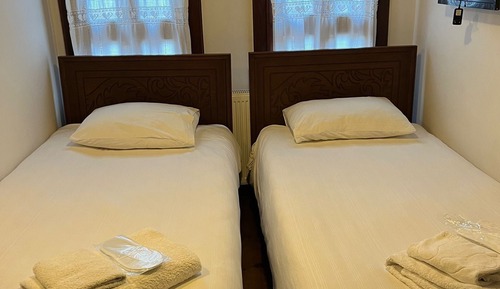 Classic Twin Room
