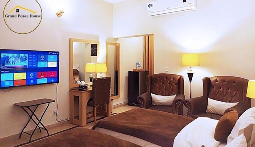 Triple Room