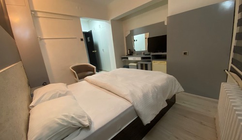 Classic Double Room, City View