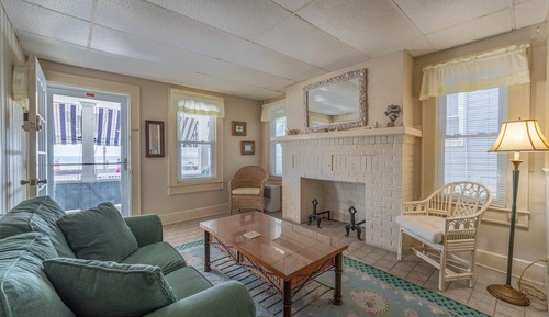 Basic Apartment