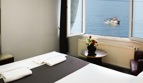 Standard Triple Room, Sea View