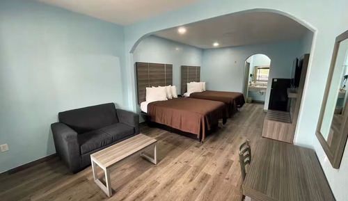 Room, 2 Queen Beds, Smoking