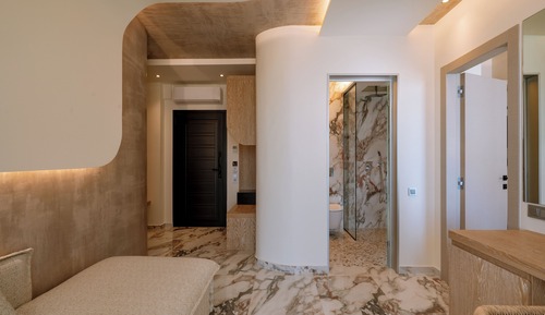 Comfort Condo, Sea View