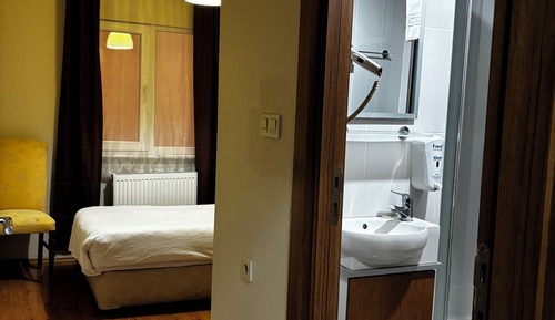 Economy Single Room