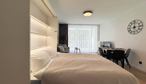 Classic Studio Suite, 1 Bedroom, Non Smoking, Balcony
