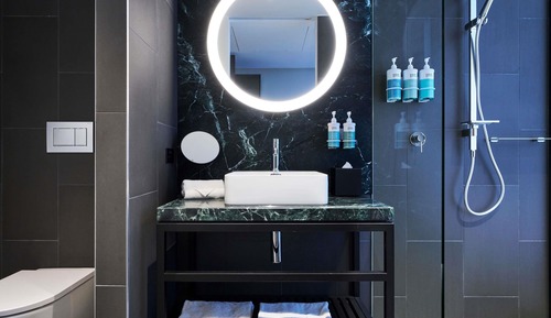 Deluxe Room, 1 King Bed