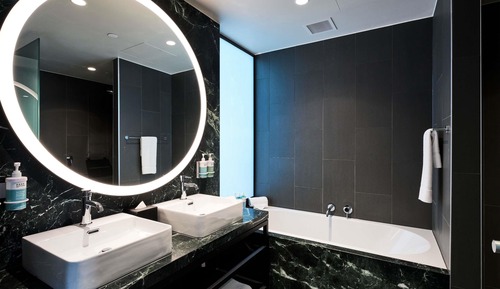 Junior Suite, 1 King Bed