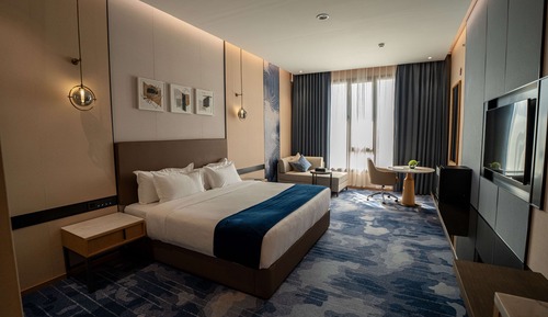Superior Room, 1 King Bed, Accessible, Non Smoking