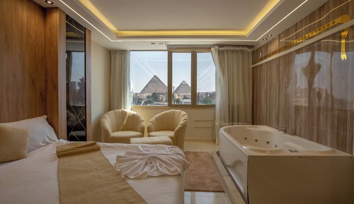 Superior Studio Suite with Jacuzzi and Pyramids View