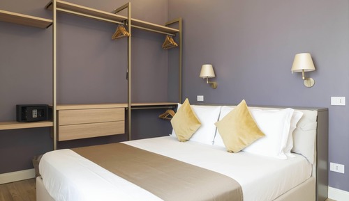 Elite Apartment, 2 bedrooms (Piazza San Nazaro in Brolo 15)