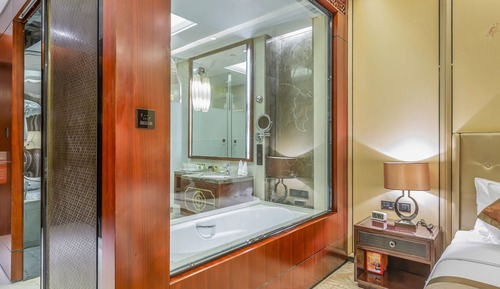 Luxury Room, 1 King Bed