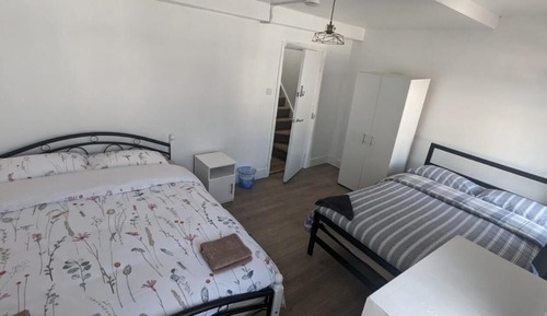 Family Room, Multiple Beds