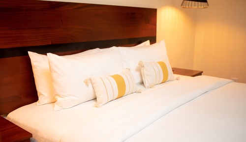 Standard Room, 1 King Bed