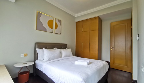 Premier Apartment