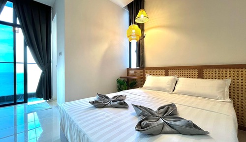 Exclusive Condo, Sea View