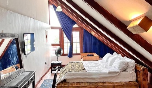 Royal Penthouse, 3 Bedrooms, Private Pool, Beach View