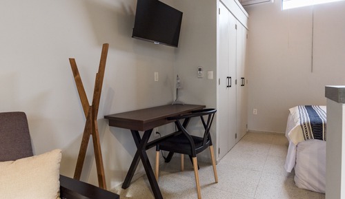 Executive Studio Suite