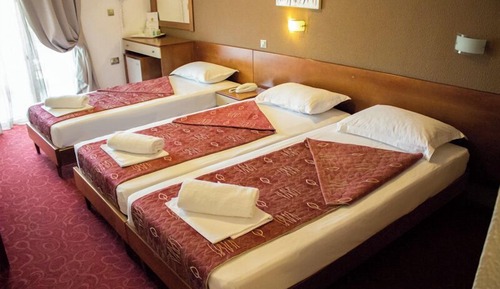 Classic Triple Room