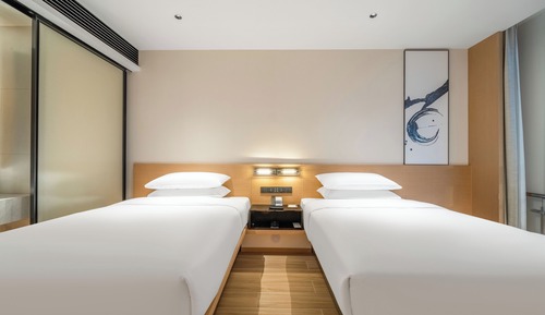 Standard Room, 2 Double Beds, City View