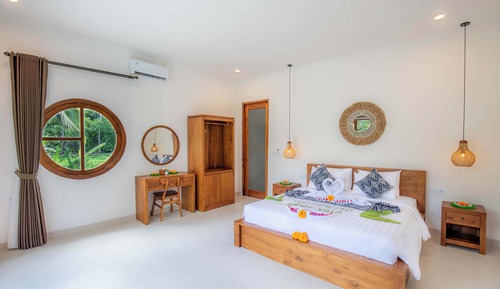 Executive Villa, 3 Bedrooms, Kitchen, Pool View