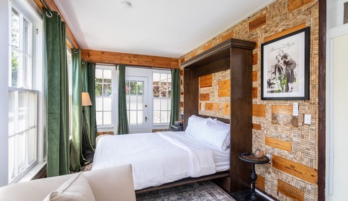 Standard Suite, Non Smoking