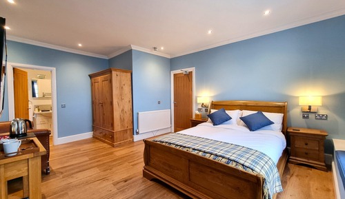 Superior Double Room, Ensuite, Sea View (202)