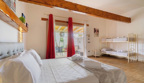 Premium Room