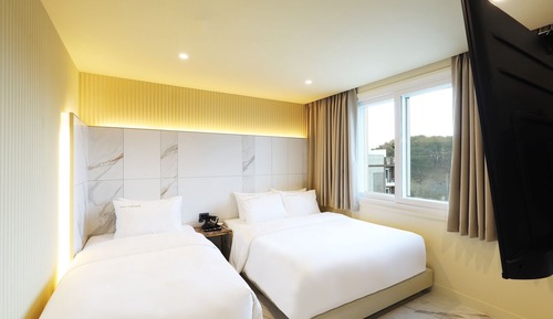 Exclusive Room