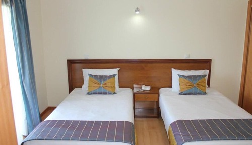 Standard Twin Room, 2 Twin Beds, Non Smoking, Courtyard View