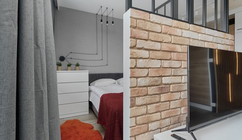 Studio, Balcony