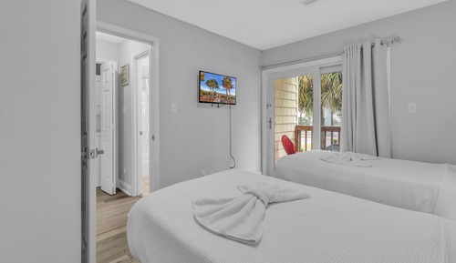 Signature Condo, 2 Bedrooms, Private Pool