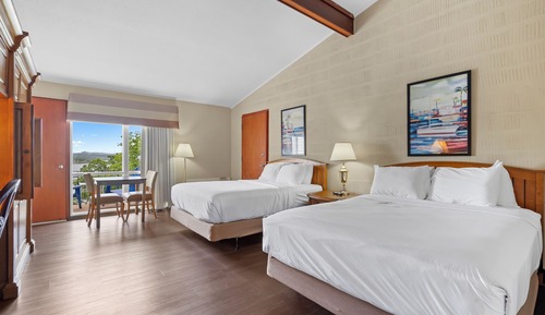 Standard Room, 2 Queen Beds, Lake View