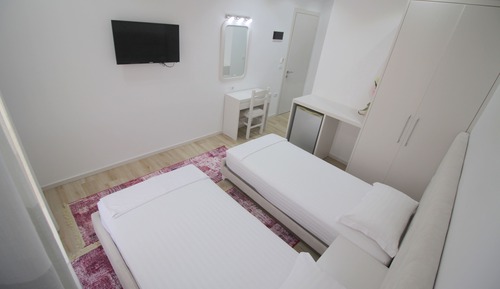 Comfort Twin Room
