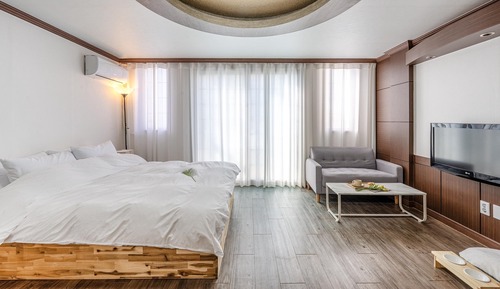 Basic Room, 1 Bedroom (Room 302(Multiple layer,Pet,BBQ))