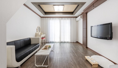 Basic Room, 2 Bedrooms (Room 301(Multiple layer,Pet,BBQ))