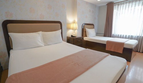 Family Room, City View