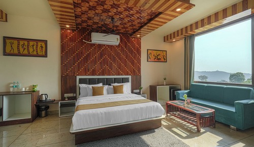 Premium Room, 1 Bedroom, Smoking, Mountain View