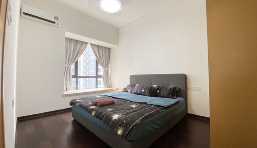 Luxury Apartment, 1 King Bed, Non Smoking, Balcony