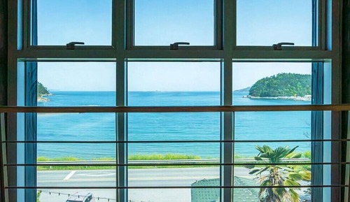 Room (Ocean View Duplex Room 3)