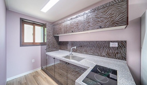 Room (ERION group duplex)