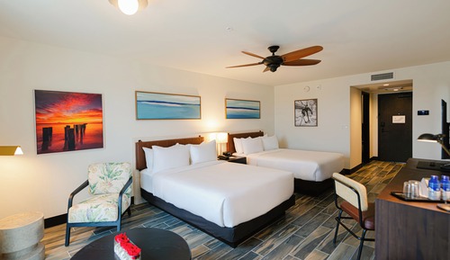 Deluxe Room, 2 Queen Beds, Balcony, River View
