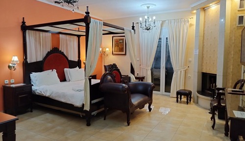 Junior Studio Suite
