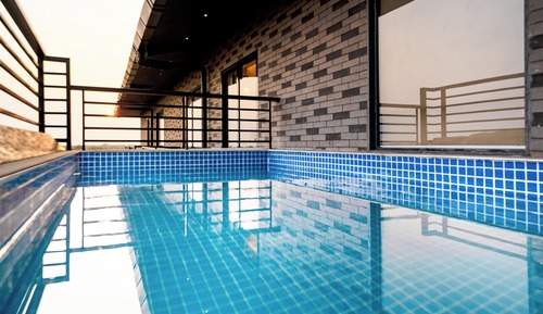 2 Bedroom Suite with Plunge Pool and Balcony