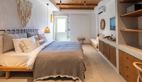 Room 111 - Deluxe Standart Oda