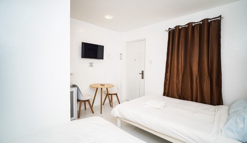 Deluxe Single Room