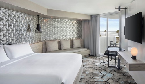 Room, 1 King Bed, Balcony (View)