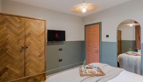 Deluxe Apartment