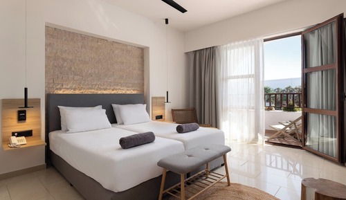 Family Suite, Partial Sea View