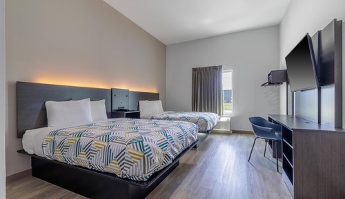 Deluxe Room, 2 Queen Beds, Non Smoking, Kitchenette